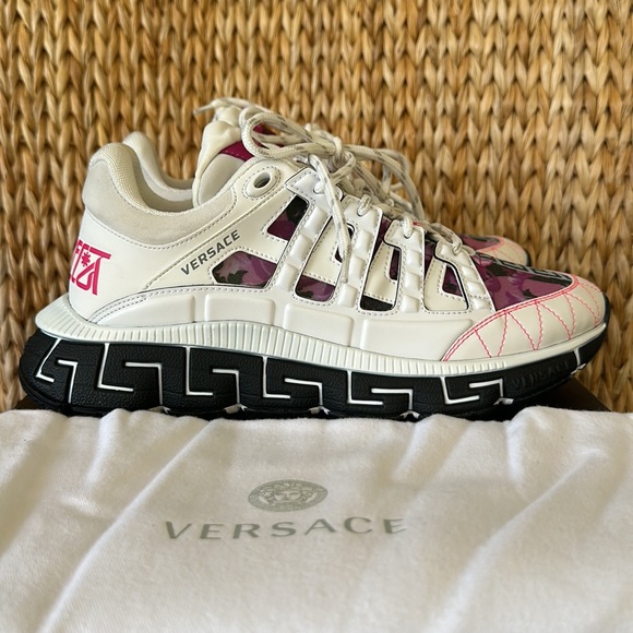 New in Box Versace Trigreca Chunky Sneakers 41 - Picture 7 of 14